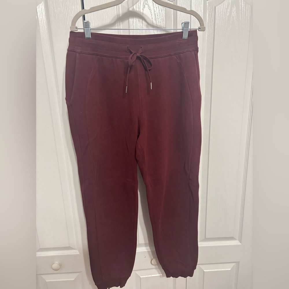 Mulled wine lululemon scuba joggers
